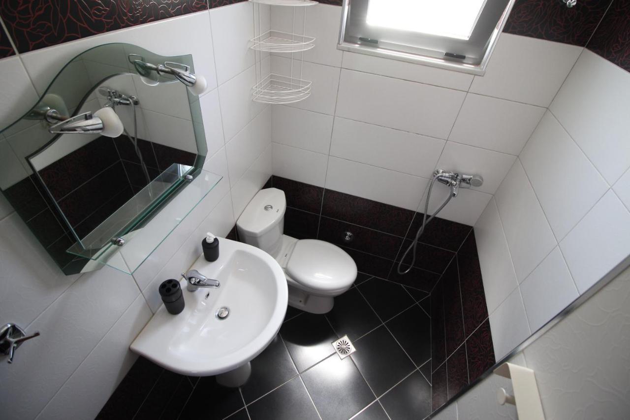 Apartament Erjon *